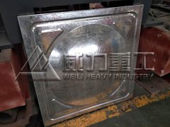 <b>不锈钢水箱板拉伸成型液压机试压现场</b>